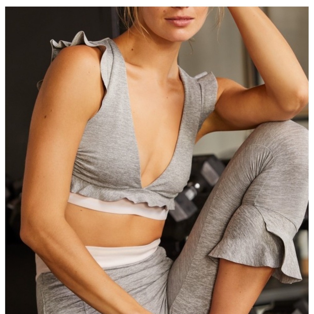 FP Movement Free People Gray Crop Top Ruffle Sleeveless‎ Keyhole Back Athletic
